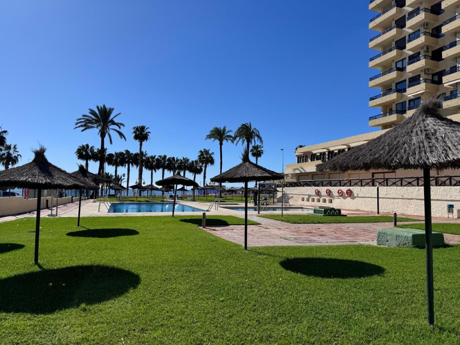 Aloha Playa Studio Sea Views Benalmádena Exteriör bild